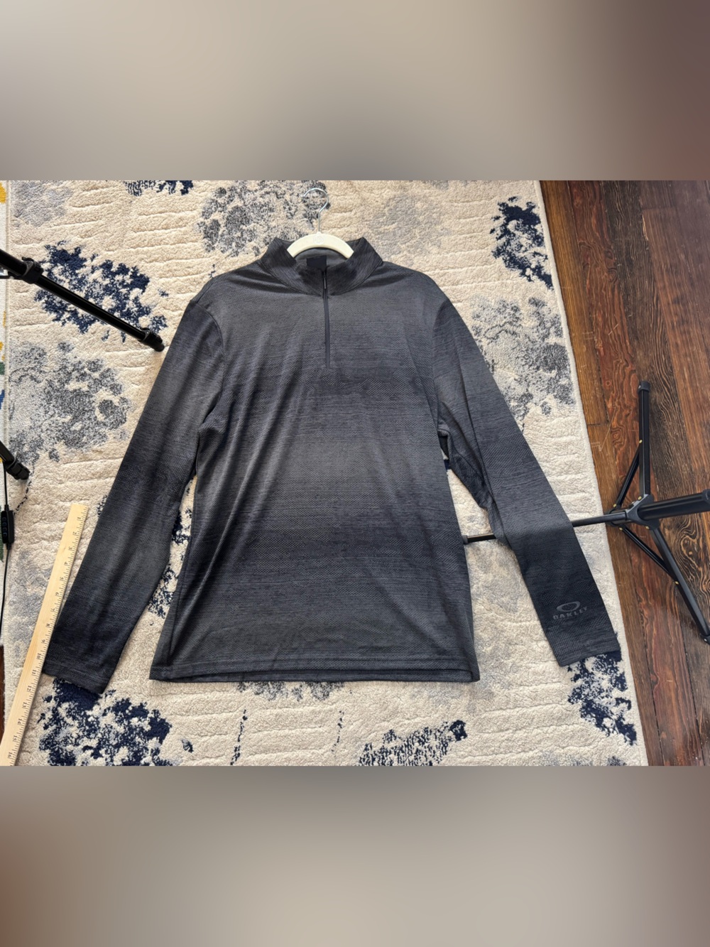 Oakley Men's Long-Sleeve Quarter-Zip Sweater - Charcoal/Black